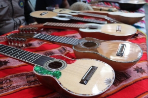 EXPOSICI&Oacute;N DE INSTRUMENTOS MUSICALES EN EL MUSEO MUNICIPAL DE SACABA: UN VIAJE POR LA CULTURA Y LA M&Uacute;SICA