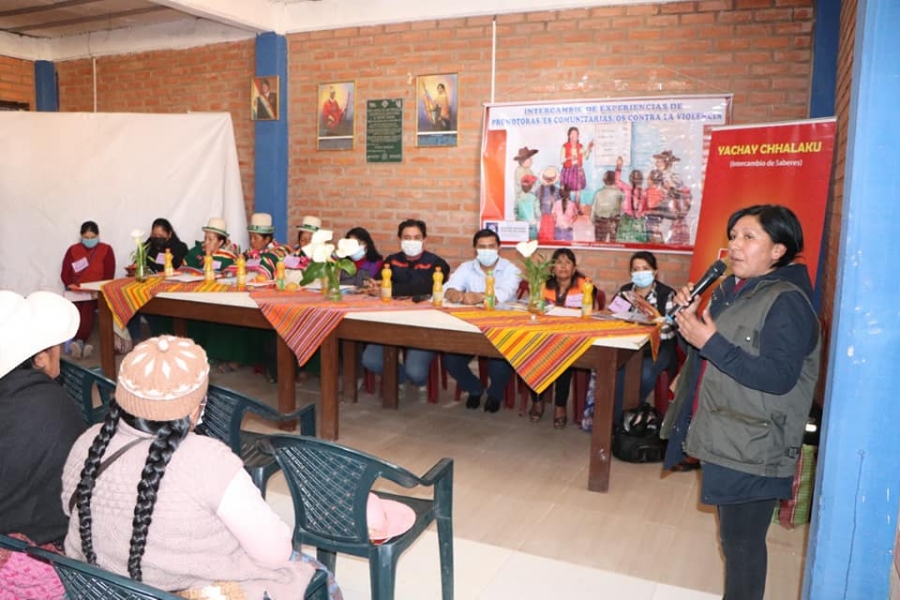 MUJERES DE SACABA Y SAN PEDRO DE TOTORA DE ORURO INTERCAMBIAN EXPERIENCIAS PARA LUCHAR CONTRA LA VIOLENCIA DE G&Eacute;NERO