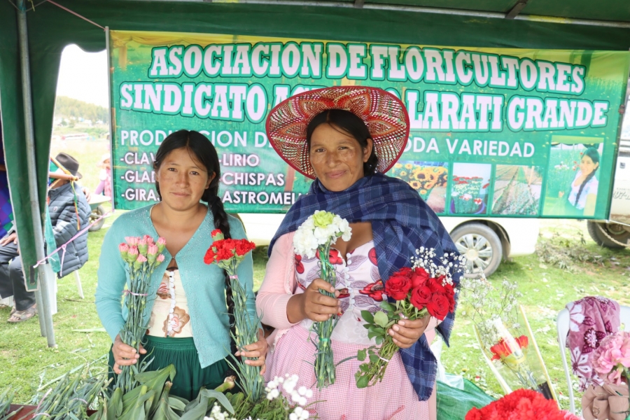 SUB CENTRAL LARATI MUESTRA LO MEJOR DE SU PRODUCCI&Oacute;N EN UNA FERIA, INNOVAN CON PRODUCCI&Oacute;N DE FLORES