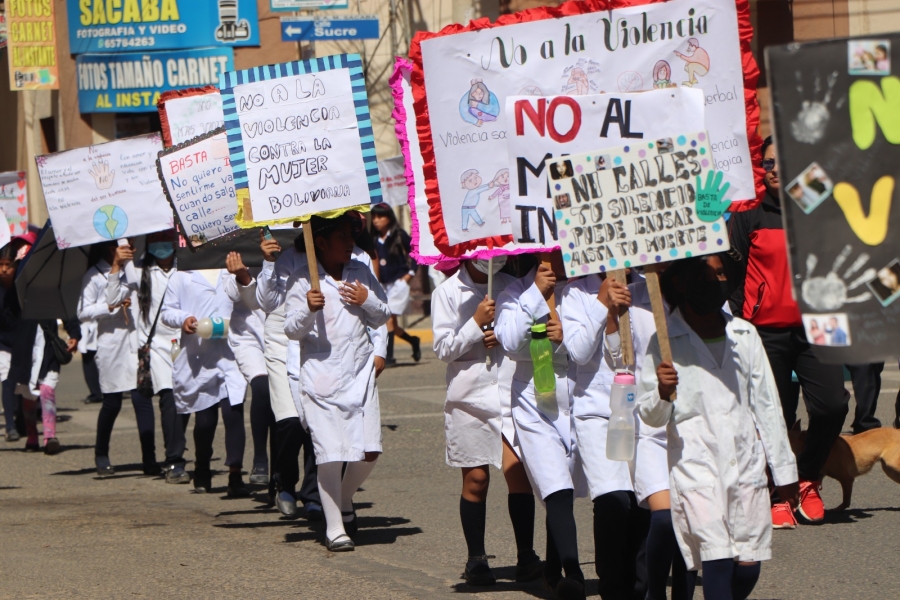 MARCHA DE NI&Ntilde;OS PIDE RESPETO A SUS DERECHOS EN EL D&Iacute;A CONTRA LA VIOLENCIA A NI&Ntilde;AS, NI&Ntilde;OS Y ADOLESCENTES EN SACABA