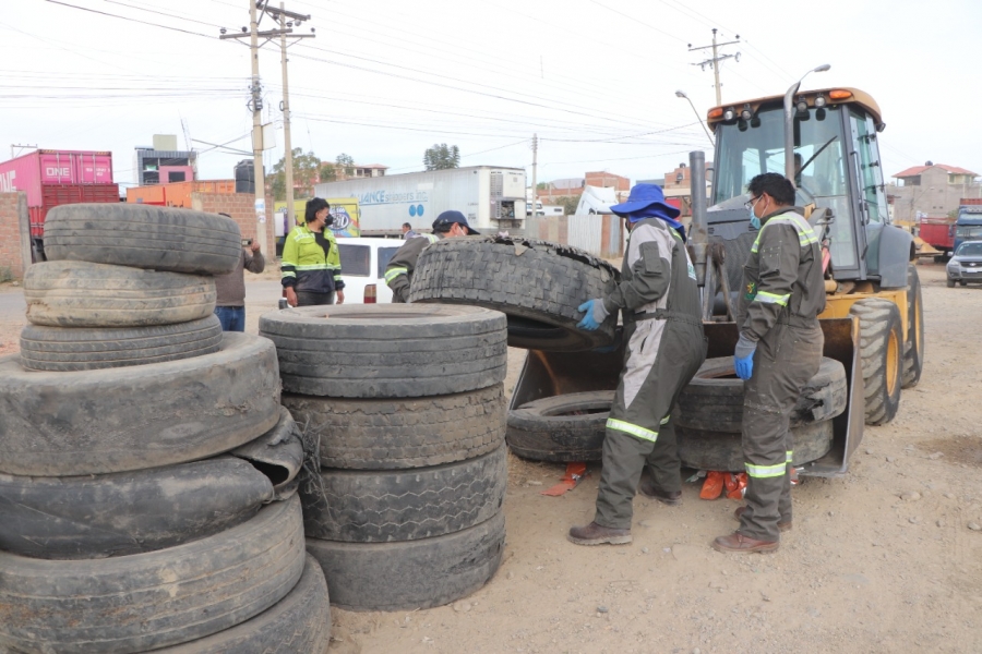 CAMPA&Ntilde;A &ldquo;LOS ABANDONADOS&rdquo; RECOLECTA LLANTAS Y NEUM&Aacute;TICOS EN DESUSO EN SACABA