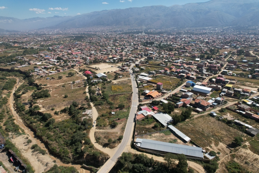 ALCALDE PEDRO GUTI&Eacute;RREZ ENTREG&Oacute; EL ASFALTADO DE M&Aacute;S DE 500 METROS EN LA V&Iacute;A PRINCIPAL DE LA OTB CANAL PATA