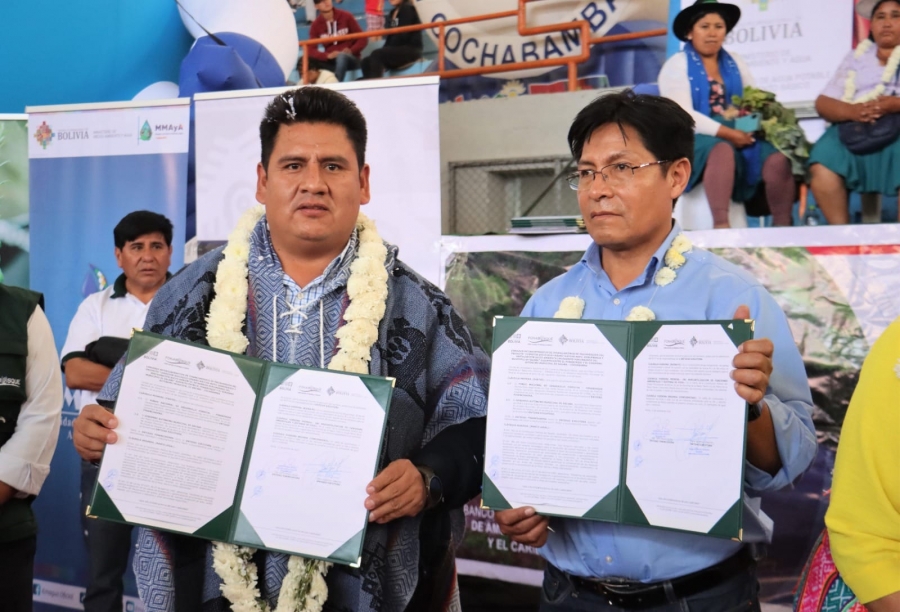 ALCALDE PEDRO GUTI&Eacute;RREZ FIRM&Oacute; TRES CONVENIOS IMPORTANTES CON EL MINISTERIO DE MEDIO AMBIENTE Y AGUA