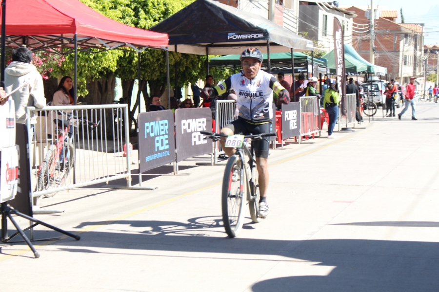 TURISMO, DEPORTE Y AVENTURA: M&Aacute;S DE 200 COMPETIDORES PARTICIPARON DE LA CARRERA CICL&Iacute;STICA &ldquo;DESAF&Iacute;O VALLE DE LOS PINOS&rdquo; EN SACABA