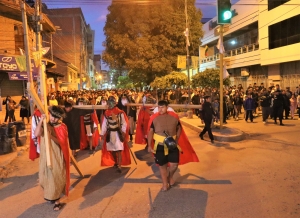 SACABA REVIVE LA PASI&Oacute;N DE JES&Uacute;S CON EL V&Iacute;A CRUCIS EN VIERNES SANTO