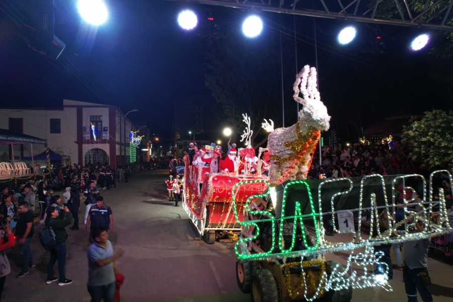 SACABA SE LLEN&Oacute; DE LUCES Y ALEGR&Iacute;A EN LA GRAN ENTRADA NAVIDE&Ntilde;A &ldquo;UNA NAVIDAD EN UNIDAD&rdquo;