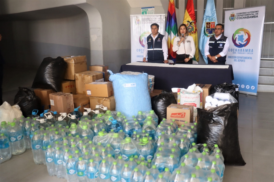 SACABA ENTREGA DONACI&Oacute;N DE MEDICAMENTOS, AGUA Y ALIMENTOS NO PERECEDEROS PARA BOMBEROS QUE COMBATEN LOS INCENDIOS FORESTALES EN EL ORIENTE DEL PA&Iacute;S