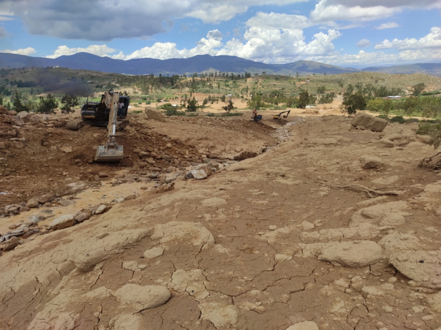 SACABA: AVANZAN TRABAJOS DE ENCAUZAMIENTO HIDR&Aacute;ULICO EN LA ZONA AFECTADA POR LA MAZAMORRA