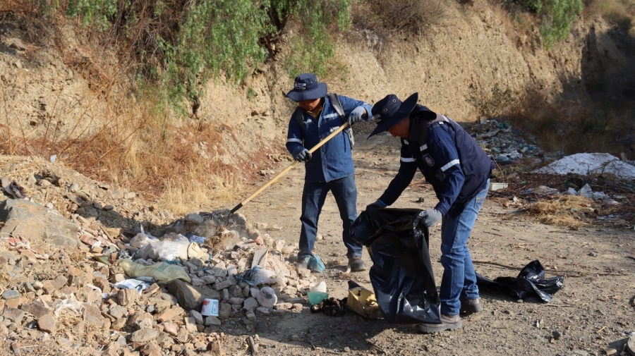 TRABAJO COMUNITARIO EN SACABA: SE REALIZ&Oacute; LA LIMPIEZA EN 14 PUNTOS DEL CAMINO A PALCA EN EL PARQUE TUNARI