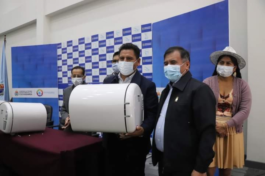 SACABA RECIBE EQUIPO AUTOCLAVE PARA ESTERILIZACI&Oacute;N DE INSTRUMENTAL ODONTOL&Oacute;GICO PARA EL CENTRO DE SALUD ALALAY