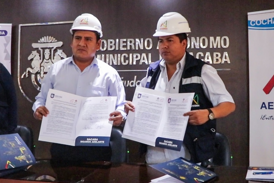 ALCALDE DE SACABA PEDRO GUTI&Eacute;RREZ FIRM&Oacute; 4 CONVENIOS CON LA AEV PARA LA CONSTRUCCI&Oacute;N DE 140 VIVIENDAS