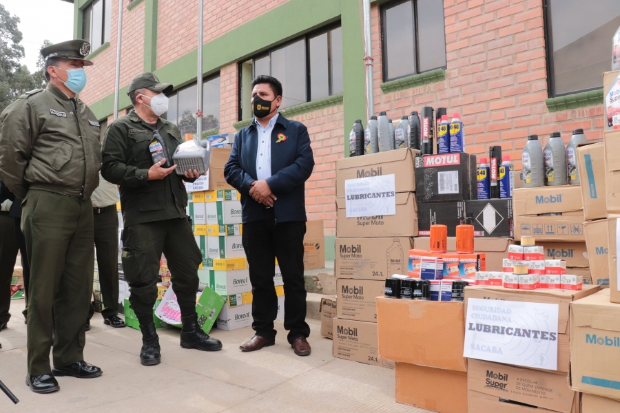 ALCALD&Iacute;A DE SACABA ENTREGA DE MOBILIARIO E INSUMOS A LA POLIC&Iacute;A REGIONAL