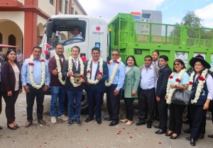 SACABA FORTALECE LA RECOLECCI&Oacute;N DE RESIDUOS ORG&Aacute;NICOS PARA LA PRODUCCI&Oacute;N DE ABONO NATURAL CON LA ENTREGA DE UN CAMI&Oacute;N RECOLECTOR POR PARTE DE JAP&Oacute;N