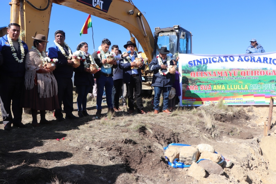 120 FAMILIAS PRODUCTORAS SE BENEFICIAN CON EL INICIO DE LA CONSTRUCCI&Oacute;N DEL SISTEMA DE MICRORIEGO POR ASPERSI&Oacute;N QUINSAMAYU QUIROGA EN EL DISTRITO CHI&Ntilde;ATA