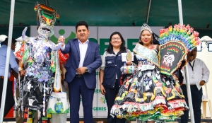 ESTUDIANTES SACABE&Ntilde;OS MOSTRAR&Aacute;N SU TALENTO EN EL SEGUNDO CONCURSO DE TRAJES FOLKL&Oacute;RICOS CON MATERIAL RECICLADO