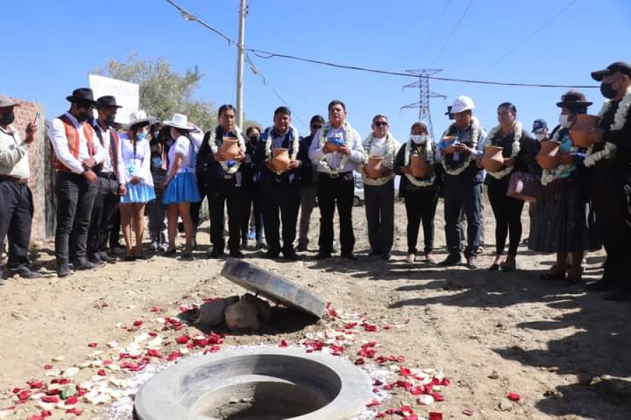 ENTREGA DE RED DE ALCANTARILLADO SANITARIO A LA OTB VIRGEN DE ASUNCI&Oacute;N EN EL DISTRITO 4 DE SACABA