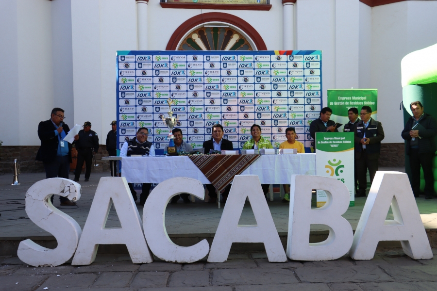 ALCALDE PEDRO GUTI&Eacute;RREZ REALIZ&Oacute; EL LANZAMIENTO DE LA CARRERA PEDESTRE 10K &ldquo;SIGAMOS CUIDANDO EL MEDIO AMBIENTE Y EL AGUA&rdquo; EN SACABA