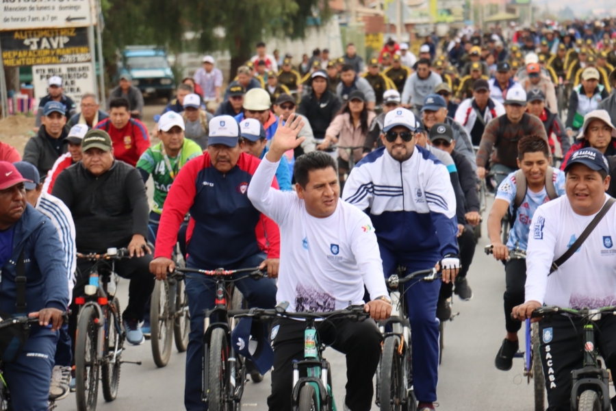 SACABA DISFRUT&Oacute; DEL D&Iacute;A NACIONAL DEL PEAT&Oacute;N Y EL CICLISTA CON UNA CARAVANA DE 15 KIL&Oacute;METROS Y VARIAS ACTIVIDADES RECREATIVAS Y DEPORTIVAS