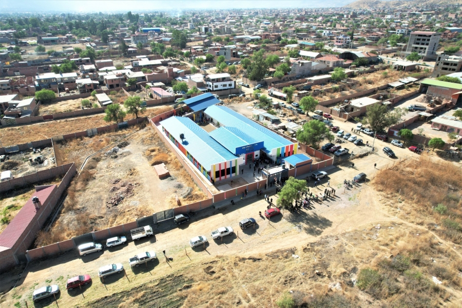 ALCALDE DE SACABA PEDRO GUTI&Eacute;RREZ JUNTO AL PRESIDENTE DE BOLIVIA LUIS ARCE ENTREGARON LA UNIDAD EDUCATIVA JUANCITO PINTO EN BENEFICIO DE ESTUIDIANTES DEL DISTRITO 6 EL ABRA