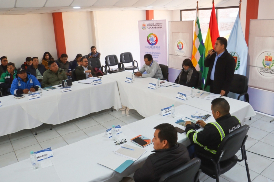 R&Iacute;O ROCHA: REUNI&Oacute;N EN SACABA DEFINI&Oacute; IMPULSAR LA GESTI&Oacute;N DE FINANCIAMIENTO DE PTARS EN MUNICIPIOS DE LA REGI&Oacute;N METROPOLITANA Y LA CREACI&Oacute;N DEL FONDO DEL AGUA EN COCHABAMBA
