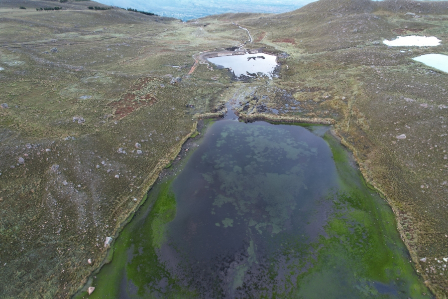 ALCALDE PEDRO GUTI&Eacute;RREZ INSPECCIONA LA LAGUNA CH&rsquo;ALLAQHOCHA, TRABAJOS CONTIN&Uacute;AN EN LA ZONA DE LAQUI&Ntilde;A AFECTADA POR LA MAZAMORRA
