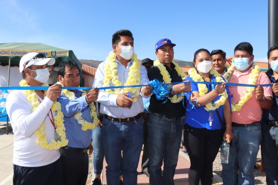 ENTREGAN CANCHA MULTIFUNCIONAL Y PARQUE INFANTIL EN EL DISTRITO 7 VILLA OBRAJES