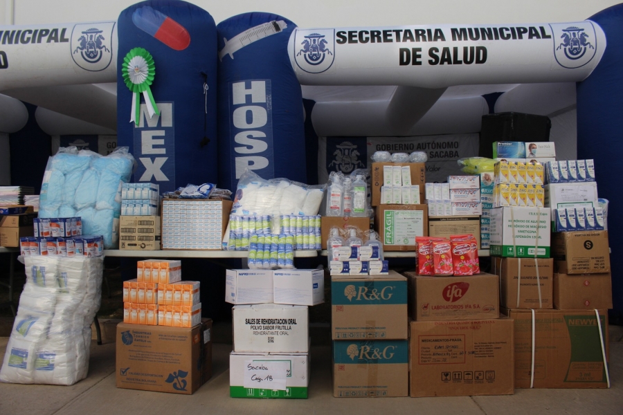 ALCALDE PEDRO GUTI&Eacute;RREZ ENTREGA INSUMOS Y MEDICAMENTOS AL HOSPITAL M&Eacute;XICO CON UNA INVERSI&Oacute;N DE M&Aacute;S DE 2.1 MILLONES DE BOLIVIANOS Y FIRMA IMPORTANTES CONVENIOS CON UNIVERSIDADES PRIVADAS