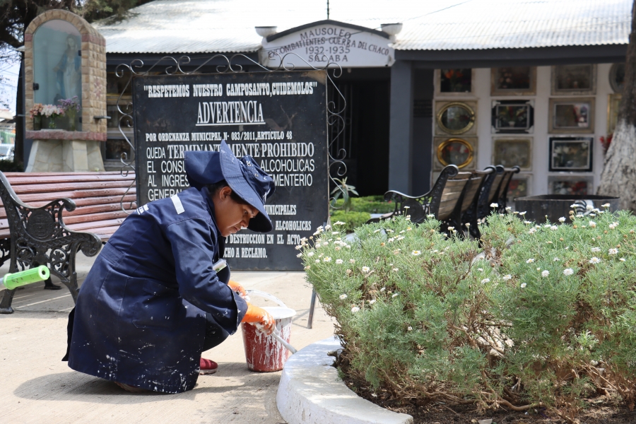 ALISTAN JORNADA DE LIMPIEZA EN EL CEMENTERIO GENERAL DE SACABA RUMBO A TODOS SANTOS